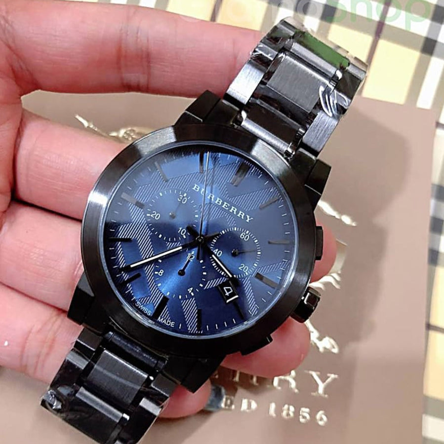 Front view of Burberry BU9365 men’s watch featuring blue dial and grey stainless steel strap